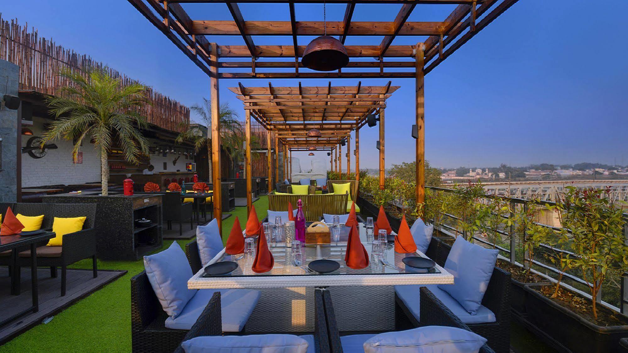 Hotel Alleviate Agra  Dış mekan fotoğraf