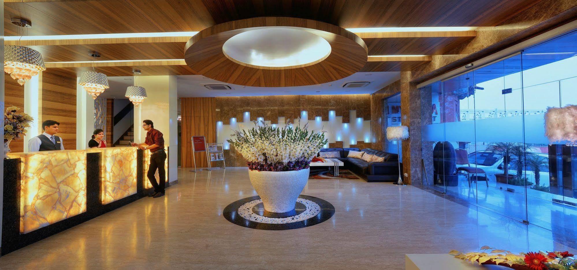 Hotel Alleviate Agra  Dış mekan fotoğraf